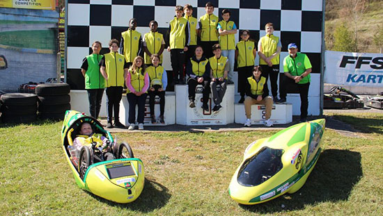 La Dépêche - Les voitures électriques du collège Bayle de Pamiers testées sur la piste du Kart’Are à Aigues-Vives