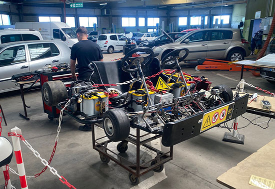 Le lycée Professionnel Hurlevent construit un kart électrique bi-place (1/3).