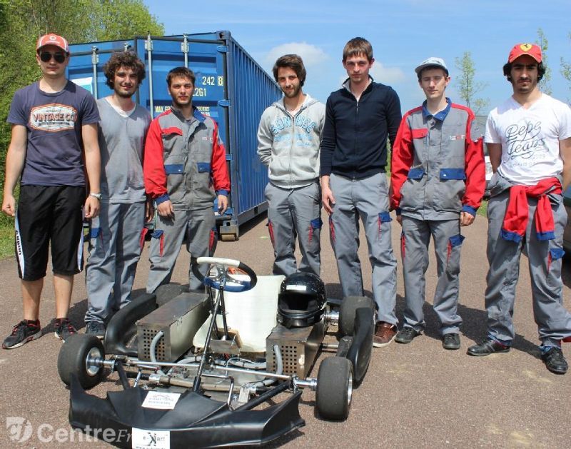 Les étudiants présentent le premier kart électrique fabriqué à l’ISAT. - Rivère Laurent