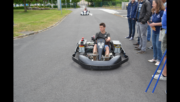 Béthune - Dans les paddocks de l’IUT, des étudiants ont fabriqué un kart électrique Béthune - Dans les paddocks de l’IUT, des étudiants ont fabriqué un kart électrique
