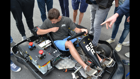 Béthune - Dans les paddocks de l’IUT, des étudiants ont fabriqué un kart électrique Béthune - Dans les paddocks de l’IUT, des étudiants ont fabriqué un kart électrique