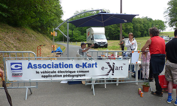 Baptême de kart électrique lors de la Fête des Vallées 2015 Baptême de kart électrique lors de la Fête des Vallées 2015