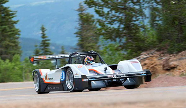 Une voiture électrique gagne à Pikes Peak Une voiture électrique gagne à Pikes Peak