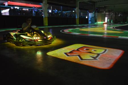 Jouez à Mario Kart dans un vrai karting électrique Jouez à Mario Kart dans un vrai karting électrique