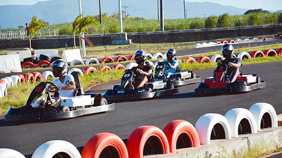 ÎLE MAURICE - KARTING : ADRENALINE RUSH ! ÎLE MAURICE - KARTING : ADRENALINE RUSH !