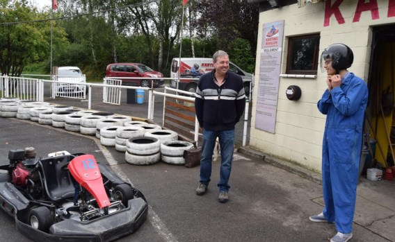 Eddy Gourmet, le propriétaire du karting de Bouillon( à gauche), espère décrocher le permis d’exploitation pour vingt ans.