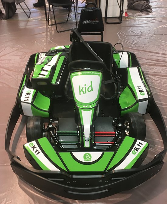 Préparation du stand EGARAKARTS à IKA KART 2017 Offenbach Préparation du stand EGARAKARTS à IKA KART 2017 Offenbach