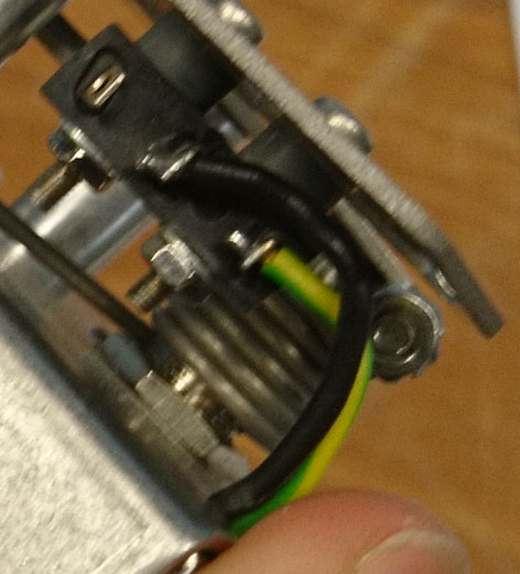 Risques potentiels avec un PB6 4 fils de contrefaçon Risques potentiels avec un PB6 4 fils de contrefaçon
