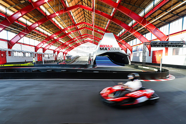 Rotax MAX Dome : course e-Kart et réalité augmentée