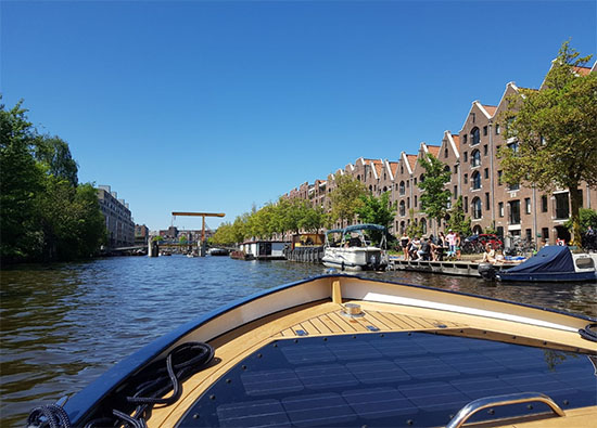 Skip Skip - A new way to discover Amsterdam with an electric boat