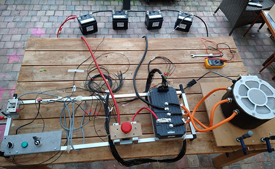 Electrification of a Daihatsu CUORE car - Engine test Electrification of a Daihatsu CUORE car - Engine test