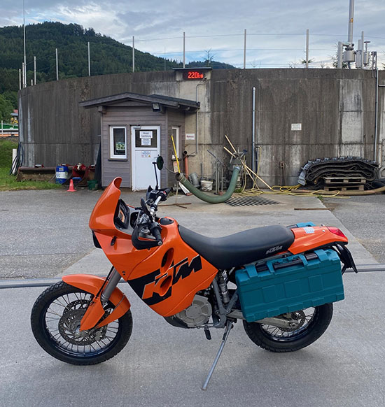 Retrofitting a KTM motorcycle with an ME1616 electric motor