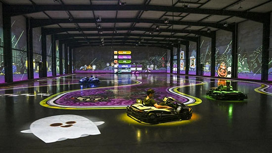 Ouest France - On ne s’ennuie jamais : ce karting vous plonge dans un univers virtuel - © Le Maine Libre - Denis LAMBERT