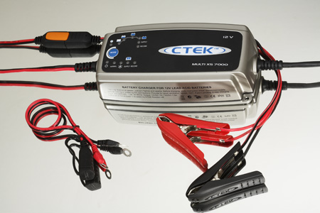 Le chargeur CTEK MULTI XS 7000