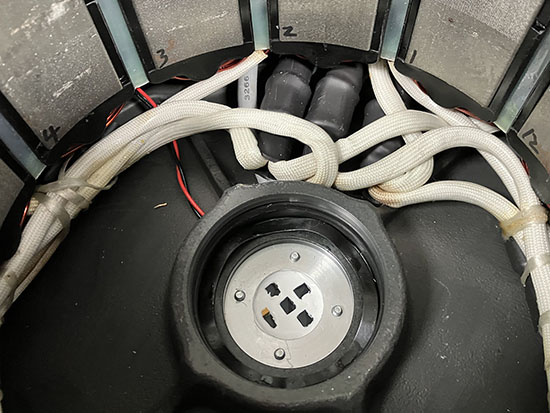 Inside the ME1905 3/3